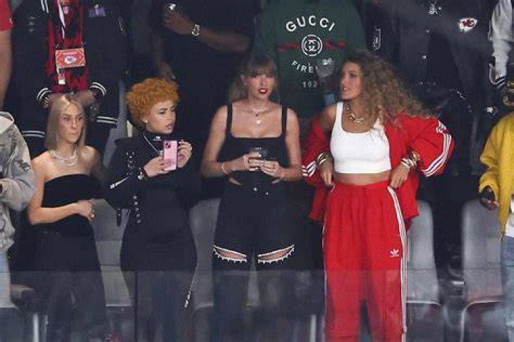 Blake Lively Stuns at the Super Bowl: Red Carpet Fashion and Game Day Glam