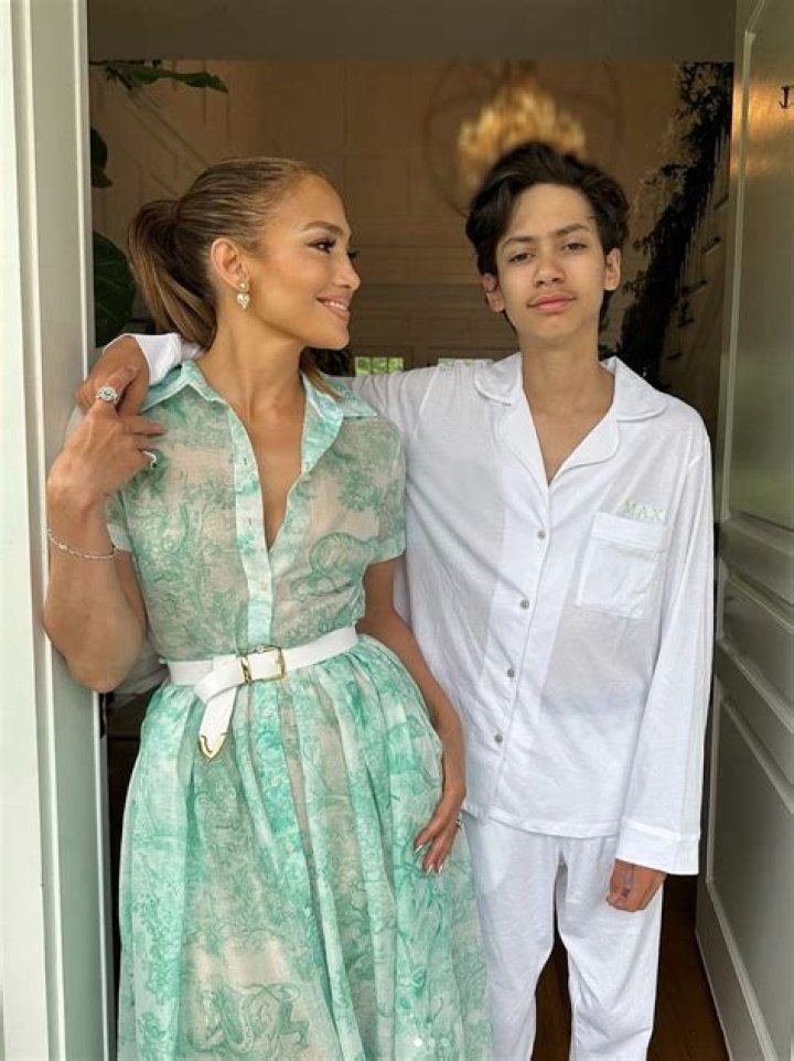 Exploring the Lives of JLo's Daughter and Ben Affleck's Daughter: A Unique Bond