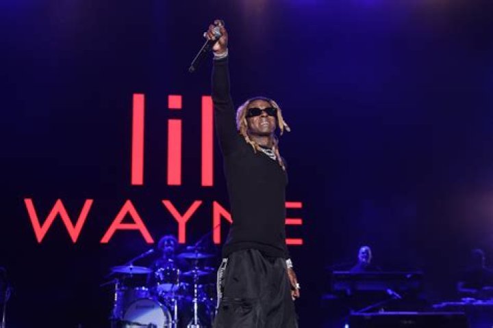 How Tall is Lil Wayne? Discover the Height of the Iconic Rapper