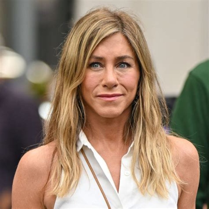 Jennifer Aniston Height: Discovering the Iconic Actress's Stature and Its Impact