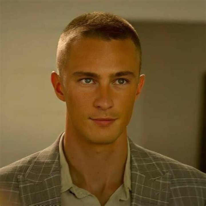 Rafe Cameron Buzz Cut: The Bold Hairstyle Making Waves