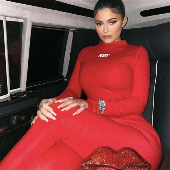 Raven Tracy Body Real: Photos & Facts
