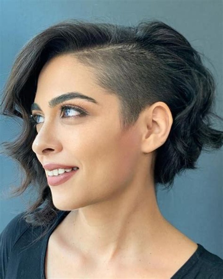 Shaved One Side Hair: The Bold Trend You Need to Try