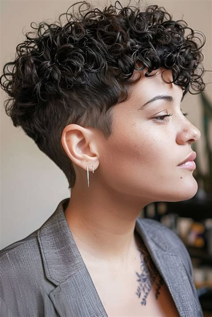 Short Hairstyles with Tapered Back: The Ultimate Guide to Chic and Stylish Looks