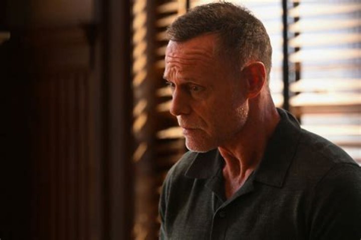 Unraveling the Dynamic Character of Hank Voight
