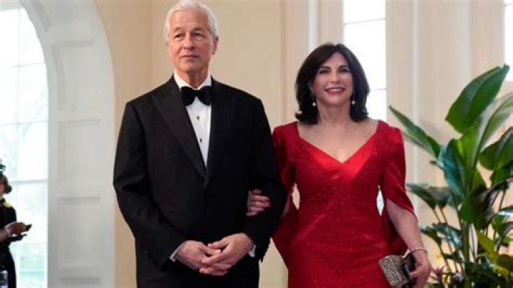 Who is Jamie Dimon Married To? A Deep Dive into the Life of the JPMorgan CEO